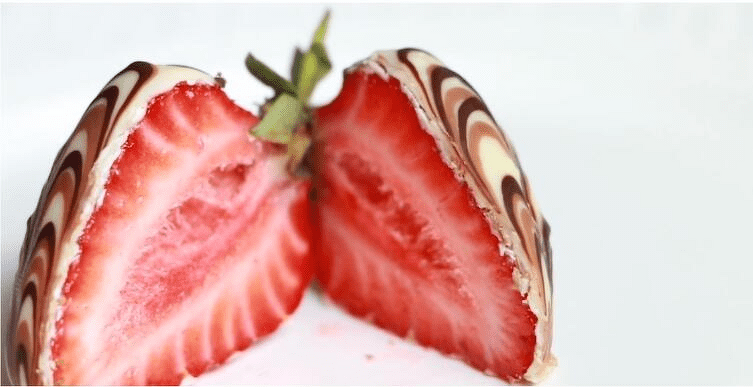 Assemble the dessert