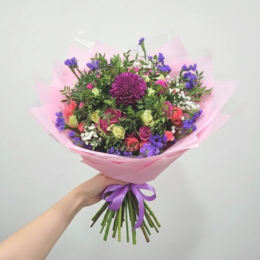 Mixed colour bouquet