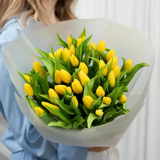 Bright Yellow Tulip Bouquet (35 Stems)