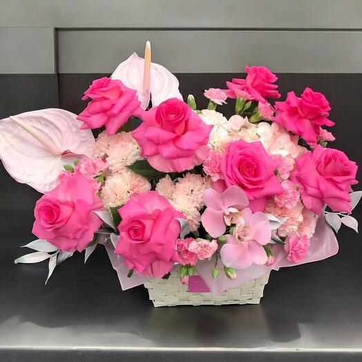 Basket Bloom – Elegant Pink Flower Basket Arrangement
