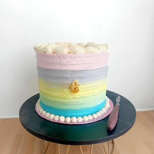 Праздничный радужно-пастельный торт