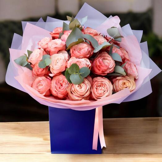 Apricot Sorbet (25 Premium Roses with Eucalyptus)