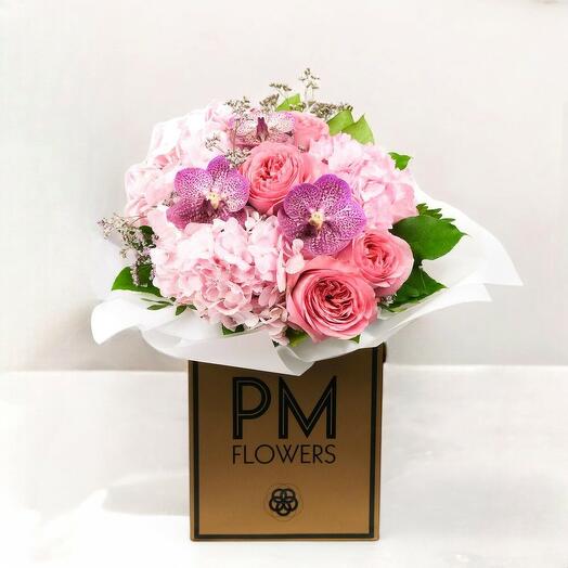 Pink Chic – Luxury Pink Hydrangea   Vanda Orchid Bouquet