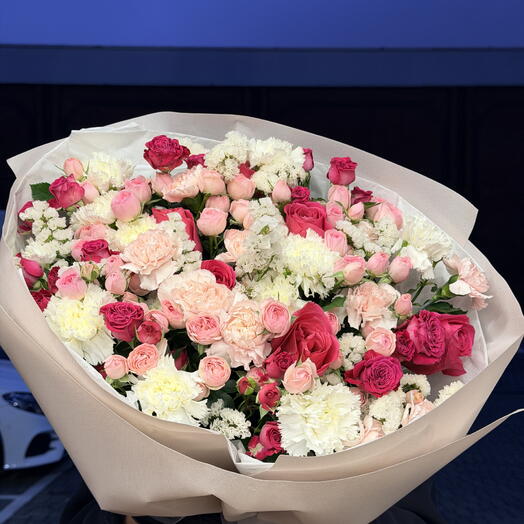 Deluxe Pink Garden Rose Bouquet