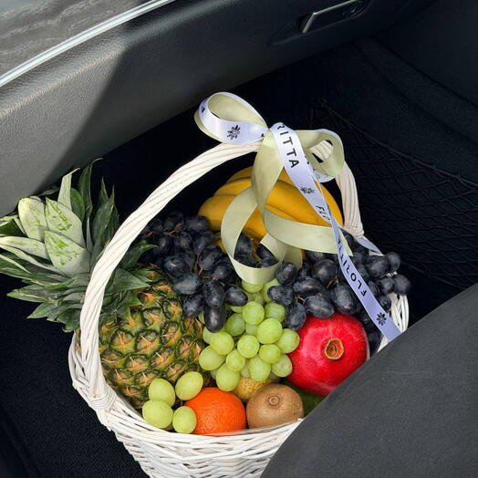 Premium Fresh Fruit Basket
