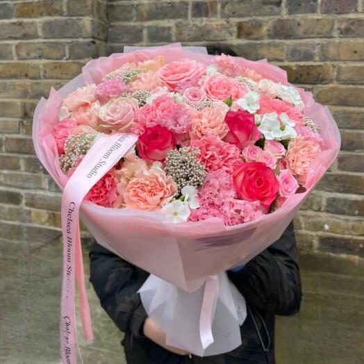 Linda – Elegant Pink and Blush Mixed Flower Bouquet