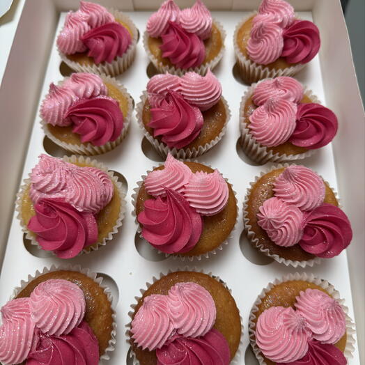 Pink vanilla Cupcakes