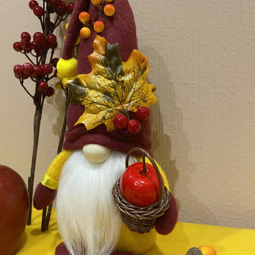 Autumn gnome
