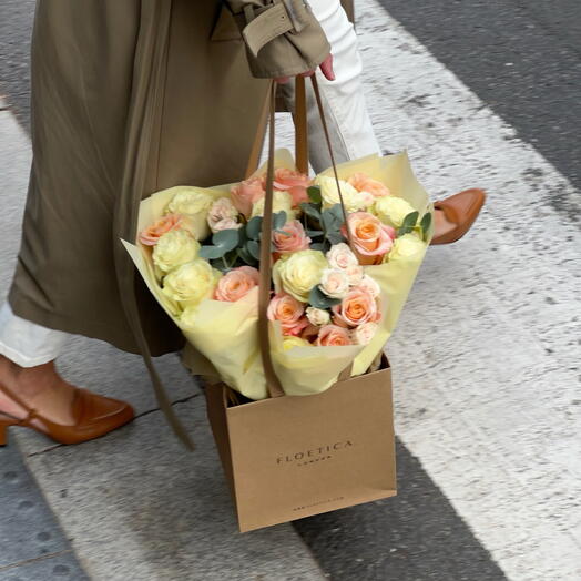 Regina(M-size, as pictured)