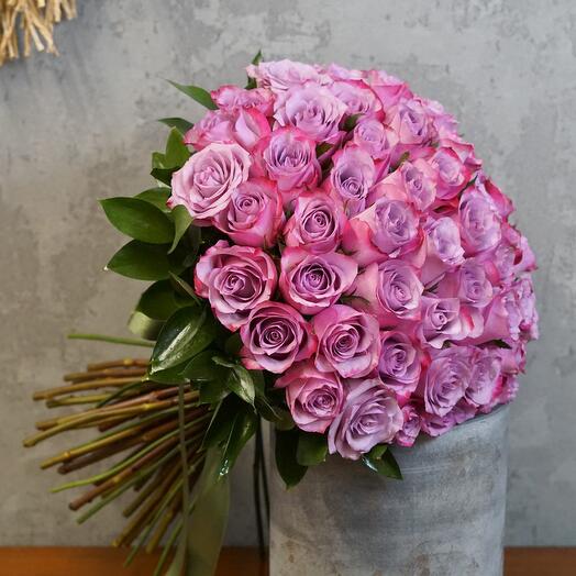 BOUQUET OF 50 LILA ROSES