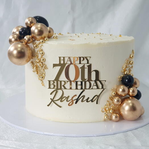 Classic white and gold cake