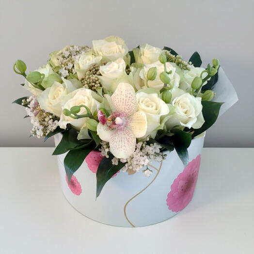 Flowers in a hat box