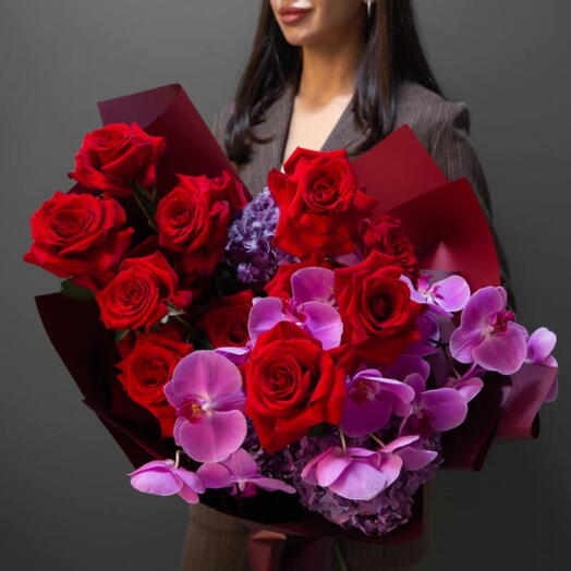 Red Roses and Orchid Luxury Bouquet
