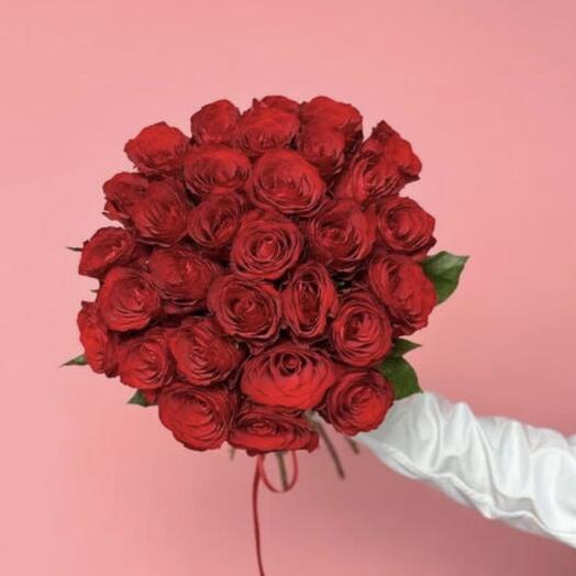 30 premium red roses