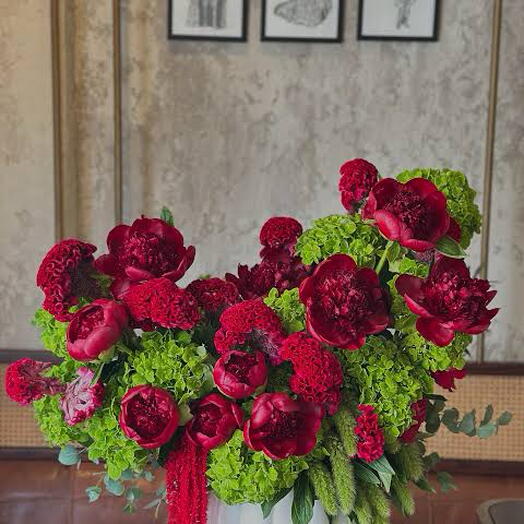 Seasonal basket arrangements