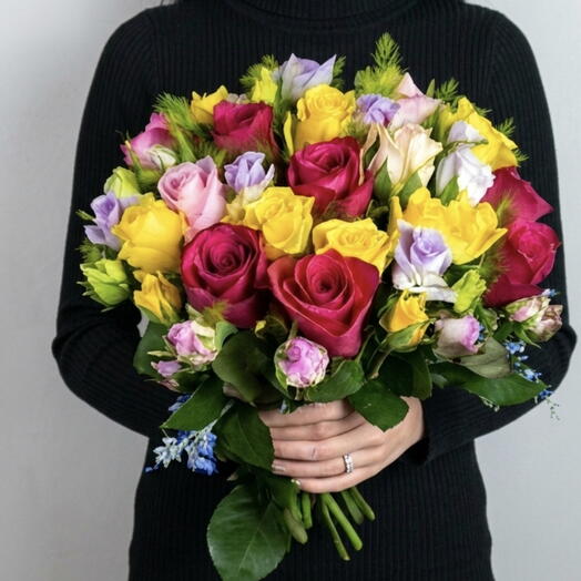 Blended Roses hand-tied flower arrangement