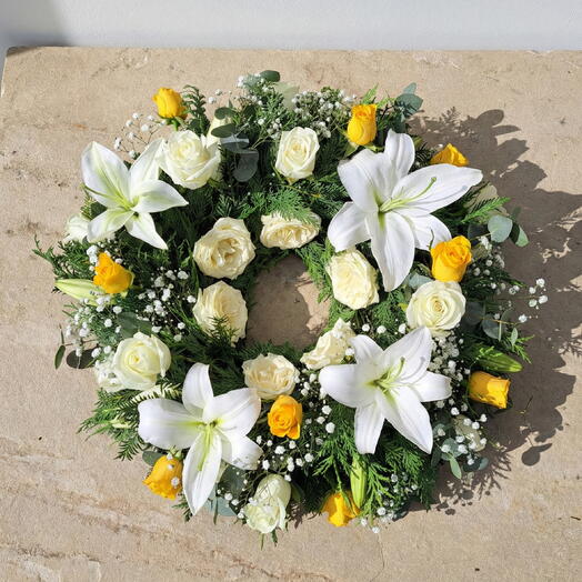 Wreath 16", White   Yellow