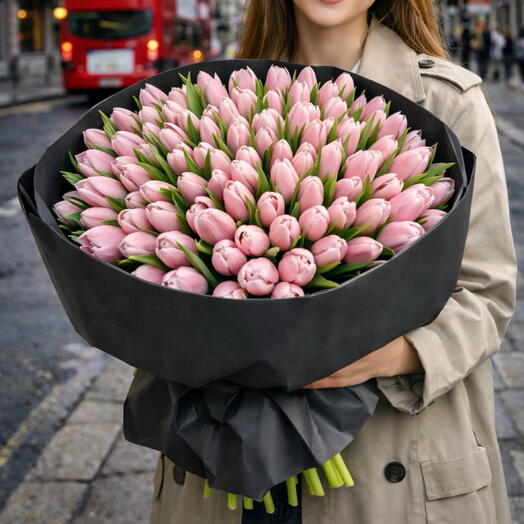 100 Pink Tulips Bouquet