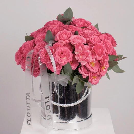 Love s Melody (peony spray roses )