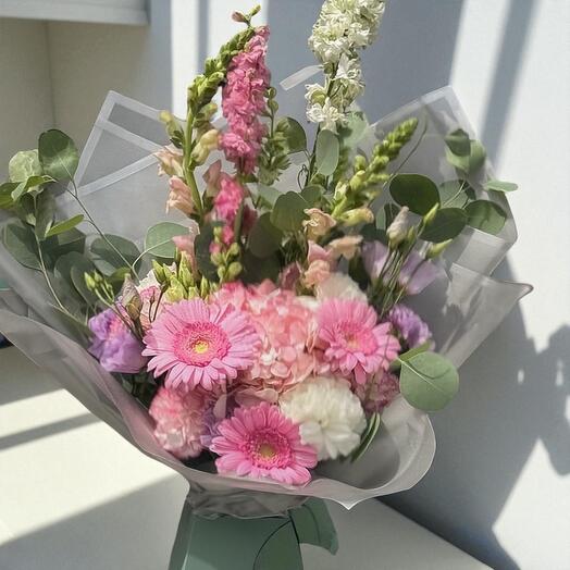 Wild Petra Bouquet – Pink Gerbera, Hydrangea   Lilac Lisianthus Arrangement