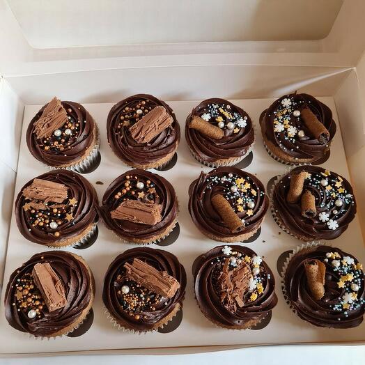 Luxury Chocolate Cupcake Box – 12 Gourmet Cupcakes | Choose Your Flavour