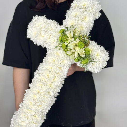 Funeral Cross Tribute – Elegant Floral Cross for Remembrance