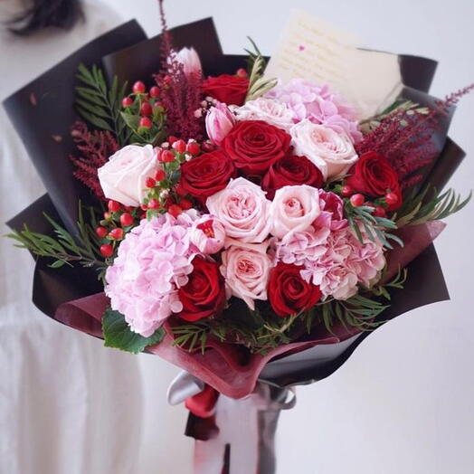 Пудровый  Яркий