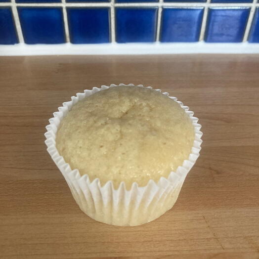 Vegan vanilla cupcakes (Ready to decorate)