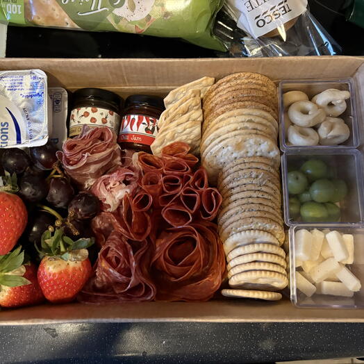 Charcuterie box