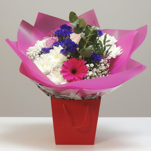 Выбор флориста: аква-букет