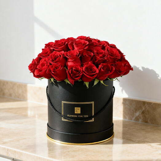 Hat Box Premium Red Roses