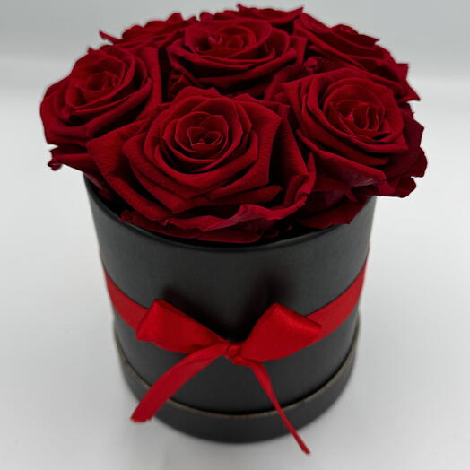 Вечная красная роза в черной коробке