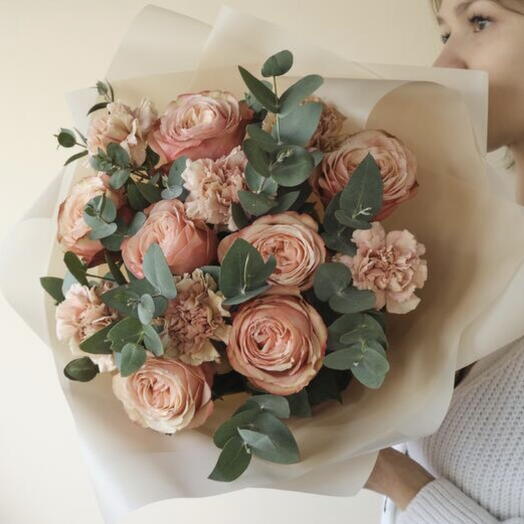 Peach and Caramel Flower Bouquet