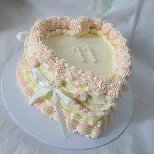 Bows heart cake