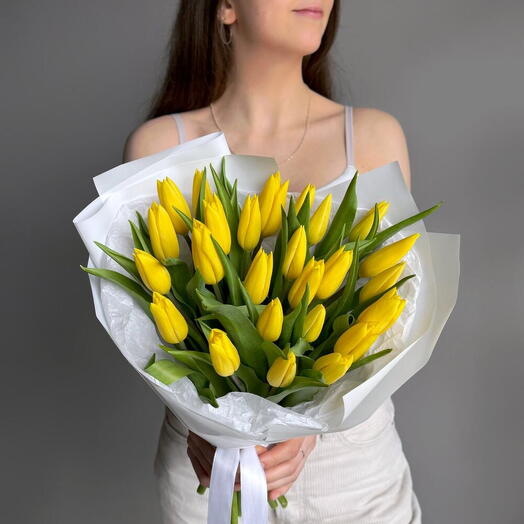 Bright Yellow Tulip Bouquet (25 Stems)