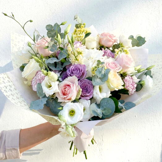 Pastel Harmony Garden Bouquet – Roses, Lisianthus   Eucalyptus