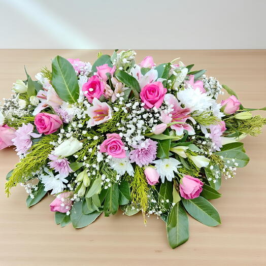 Небольшой двусторонний спрей в розово‑белых тонах