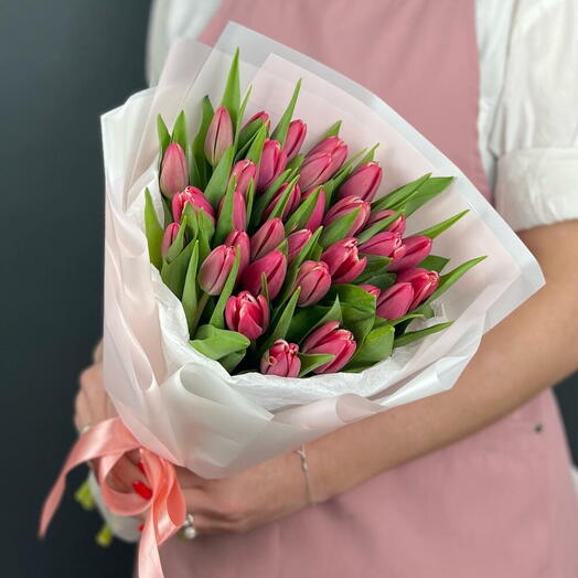 Pink Tulip Bouquet (30 Stems)