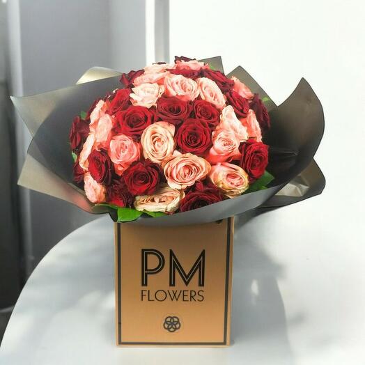 Red Velvet XL – Luxury Red   Blush Rose Bouquet