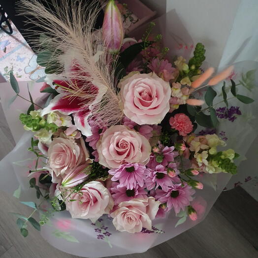 Pink romantic bouquet