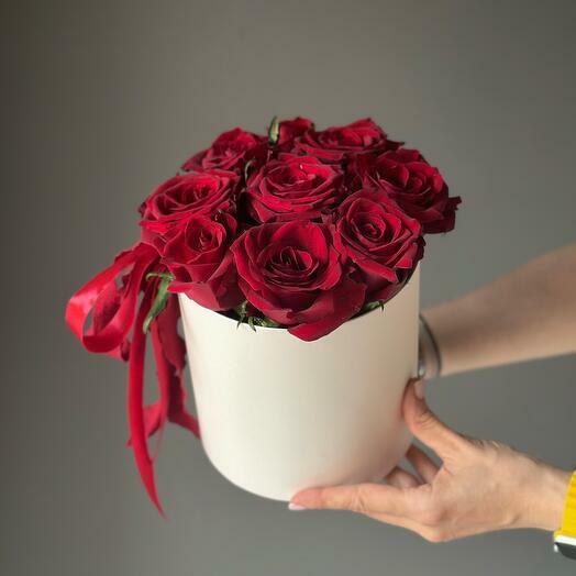 Red Roses Hatbox