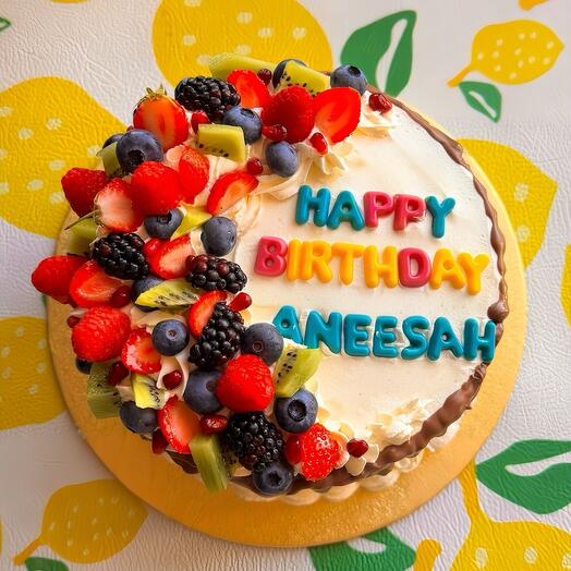 Fresh fruit cake