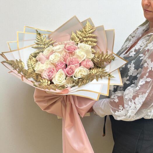 The Wild Crown Bouquet – Luxury Roses, Hydrangeas   Snapdragons